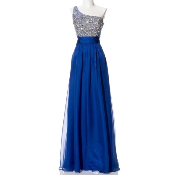 Dresses & Skirts - SALE Sequin one shoulder prom evening gown